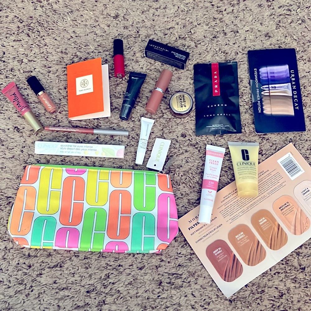 Clinique, urban decay, Anastasia, & more- full sized & samples lot NEW!